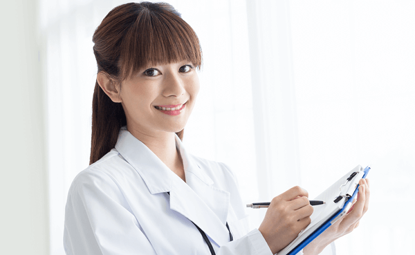 女性医師50名在籍/日本専門医機構認定産婦人科専門医・日本麻酔科学会認定麻酔科専門医・美容皮膚科医